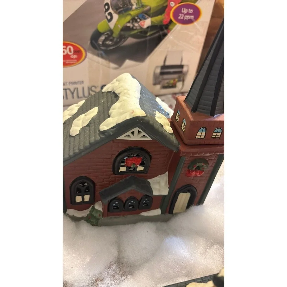 Vintage 1995 Holiday Village Collection 4pc Set  All Light Up